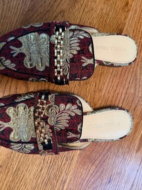 Ivanka Trump Red and Gold Brocade Slip-On Mules with Chain Accent
